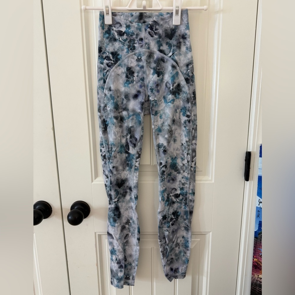 Lululemon Align Leggings 25” (Kaleidofloral Multi)